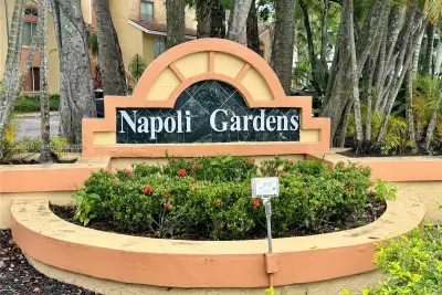 1012 Coral Club Dr, Coral Springs: photo 1 of 22