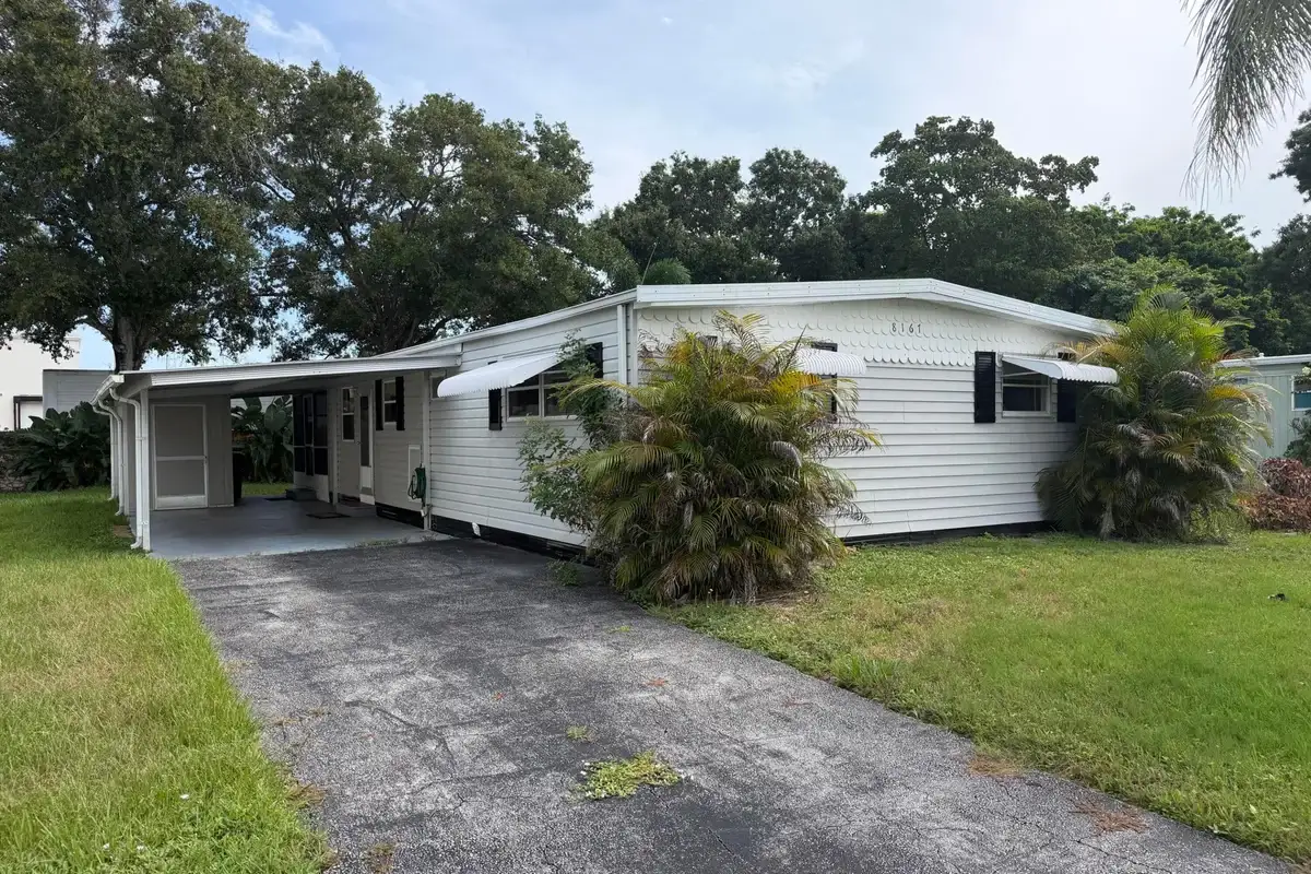 8167 Sandalwood Ct, Boca Raton: photo 1 of 18
