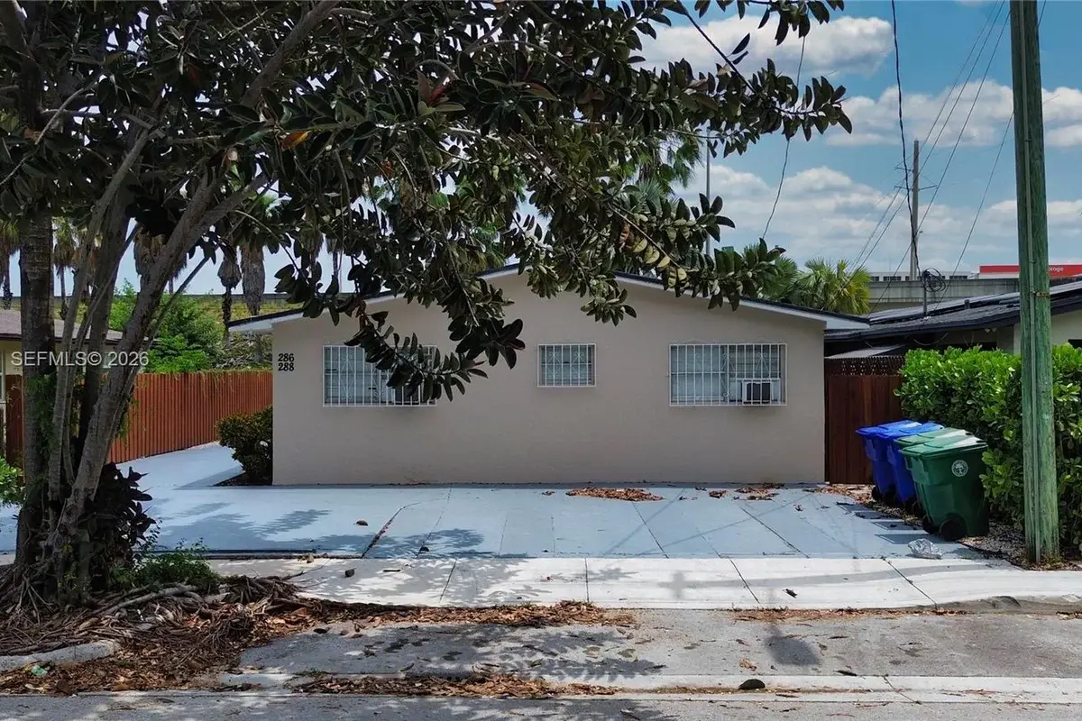 286 NW 39th St #288, Miami: photo 1 of 25