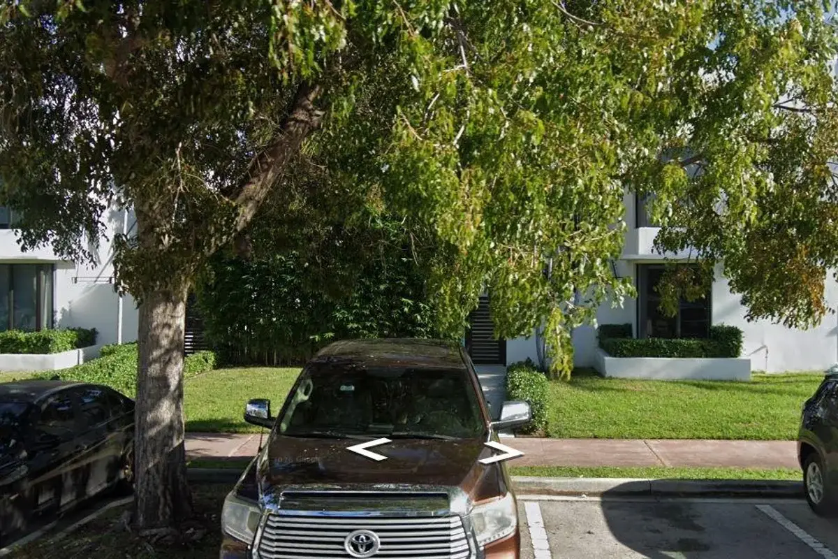 1971 Bay Dr #122, Miami Beach: photo 1 of 21