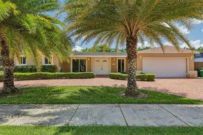 14552 SW 75th St, Miami: photo 1 of 50