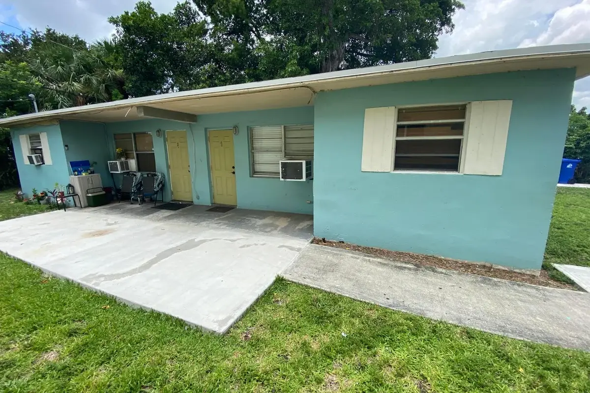 517 NW 15th Ter, Fort Lauderdale: photo 1 of 8
