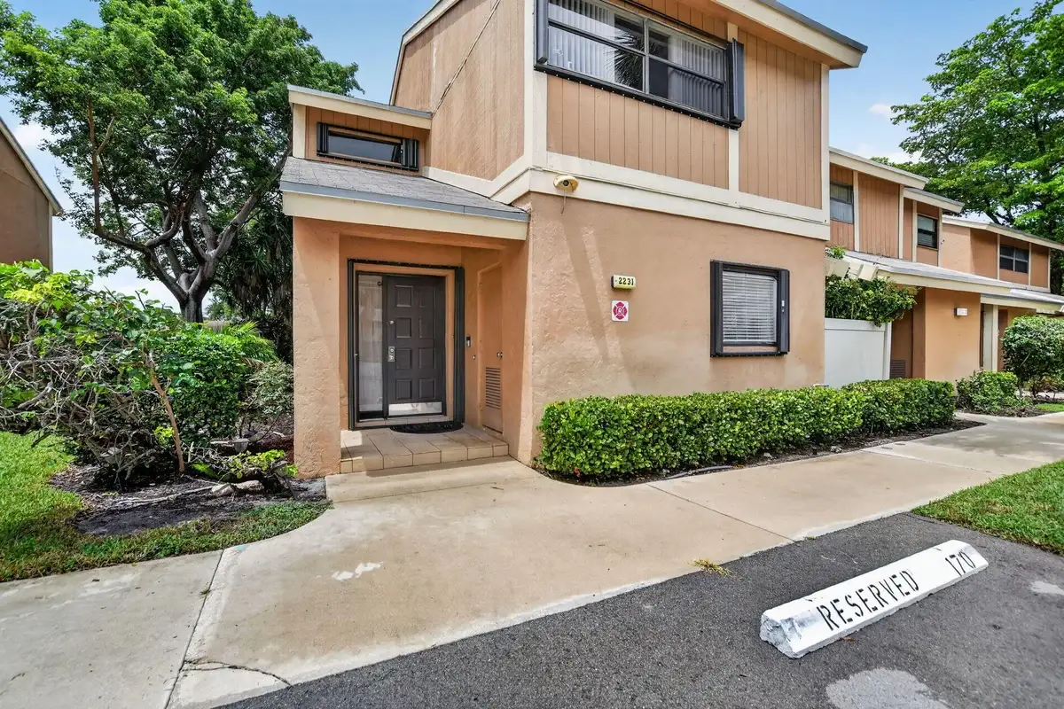 2231 NW 45th Ave, Coconut Creek: photo 1 of 90