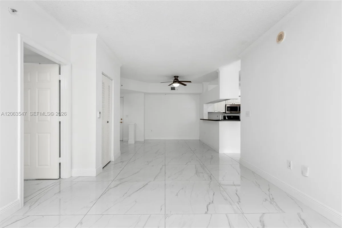 17100 N Bay Rd #1210, Sunny Isles Beach: photo 1 of 30