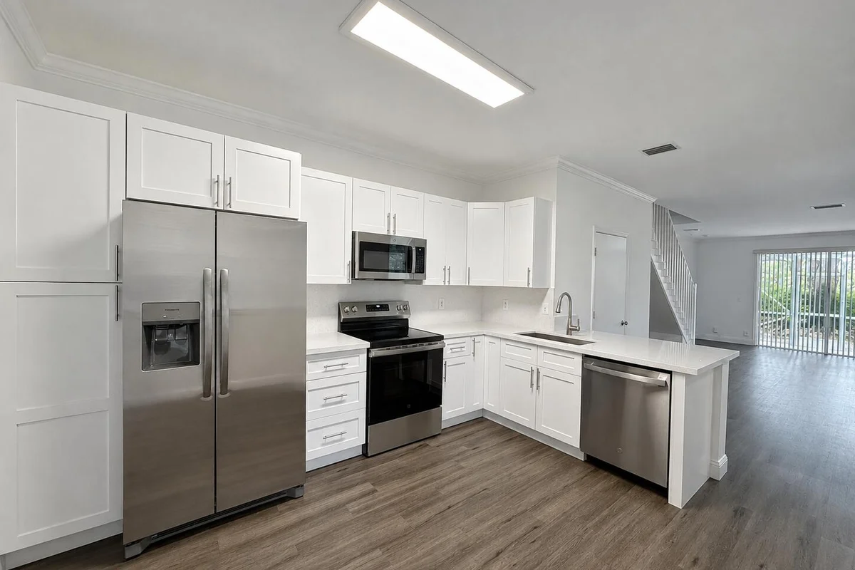 3660 San Simeon Cir, Weston: photo 1 of 21