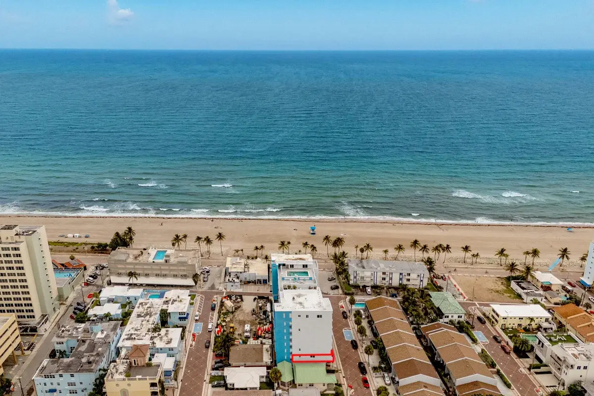 320 S Surf Rd #206, Hollywood: photo 1 of 34