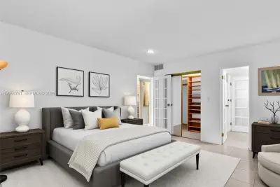 5001 W Oakland Park Blvd #106, Lauderdale Lakes: photo 1 of 31