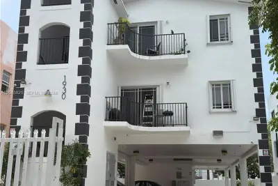 1930 SW 2nd St #3, Miami: photo 1 of 18