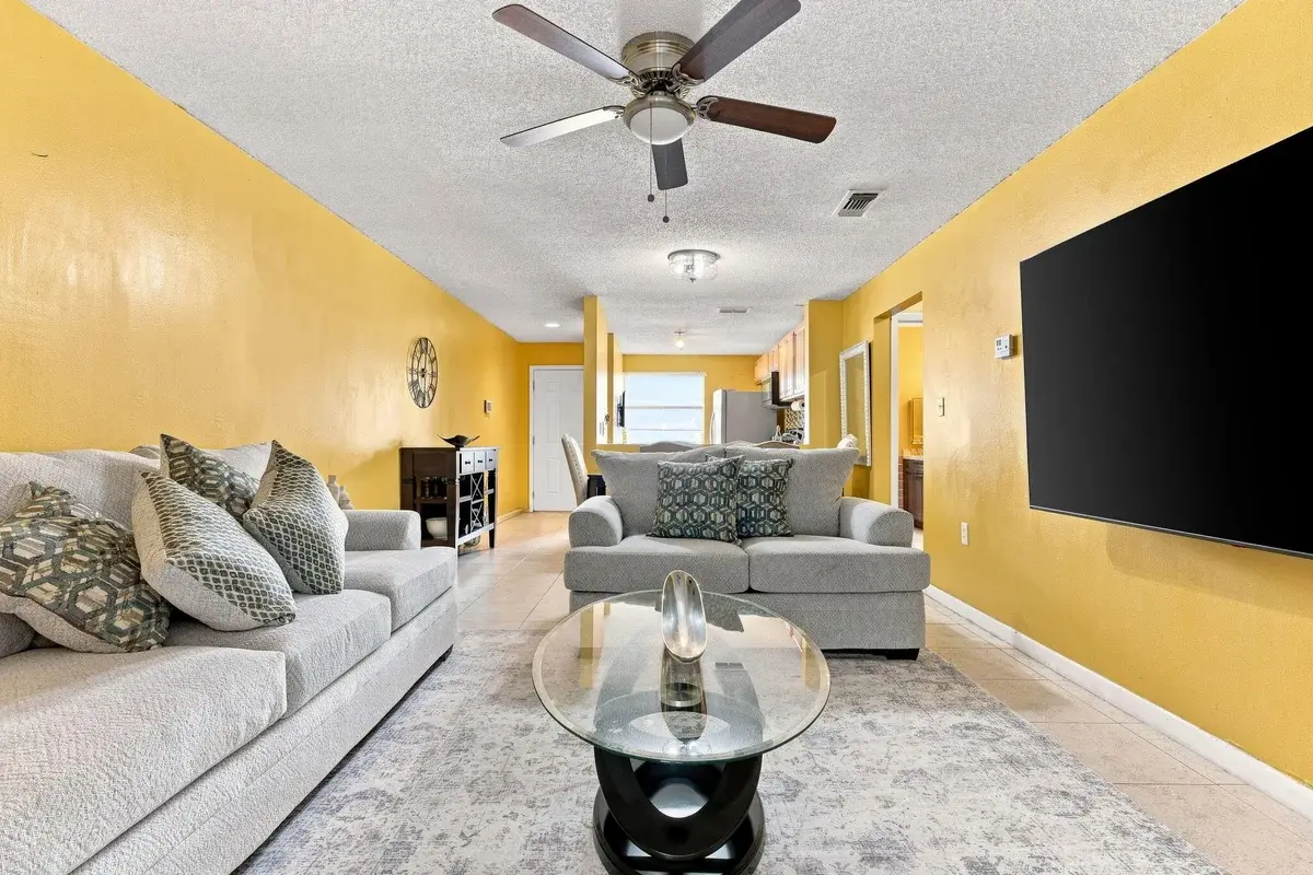 2232 SW 81st Ave, Miramar: photo 1 of 19