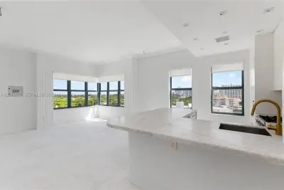 2421 Lake Pancoast Dr #7A, Miami Beach: photo 1 of 30