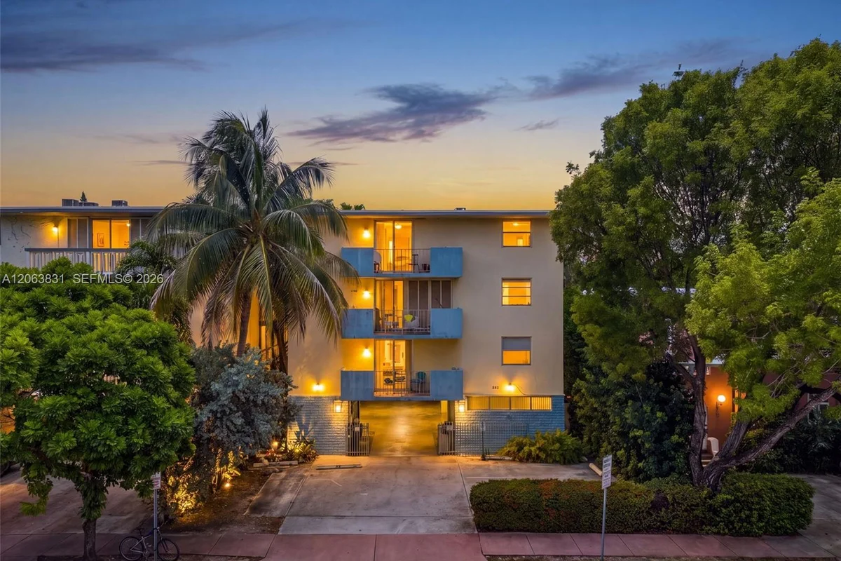 915 Jefferson Ave #3D, Miami Beach: photo 1 of 24