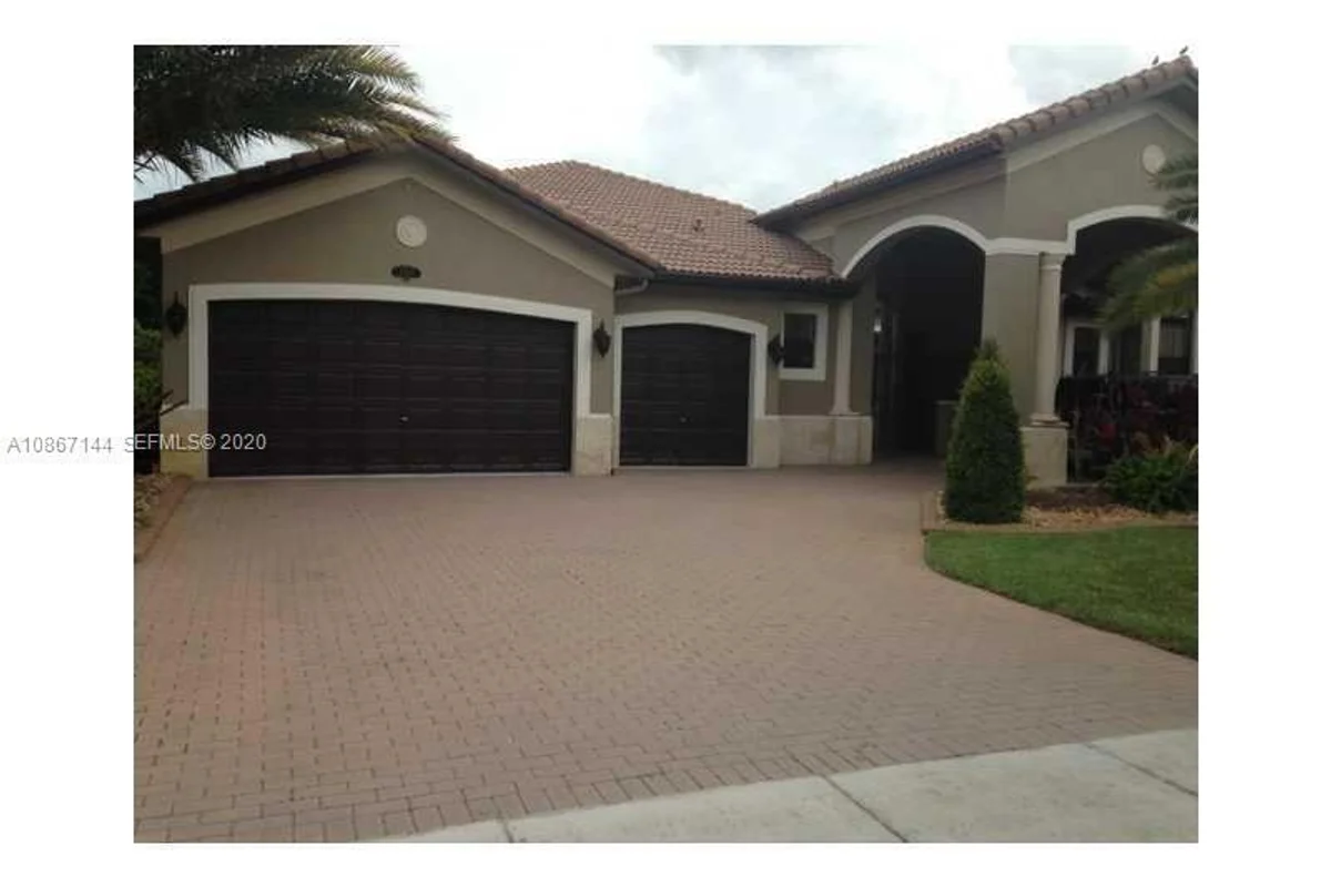 19080 SW 24th St, Miramar: photo 1 of 15