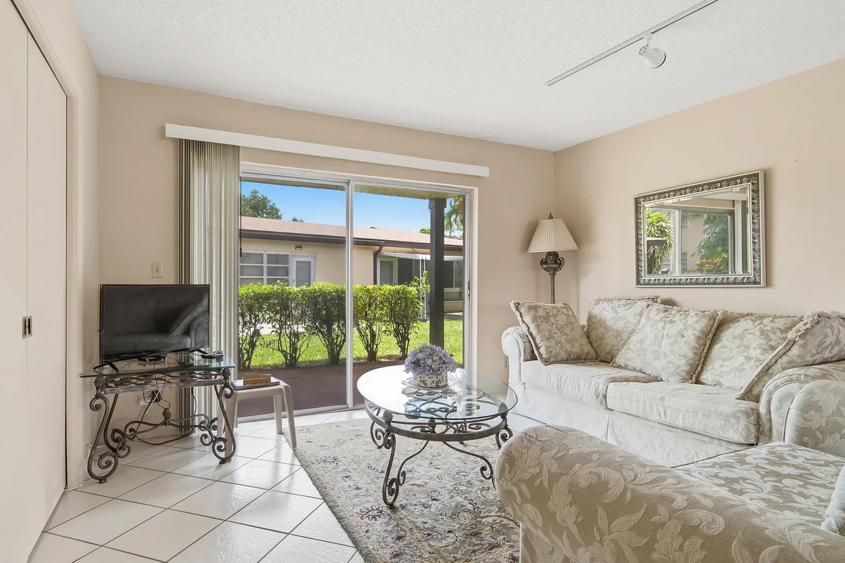 13755 Via Aurora #A, Delray Beach: photo 1 of 26