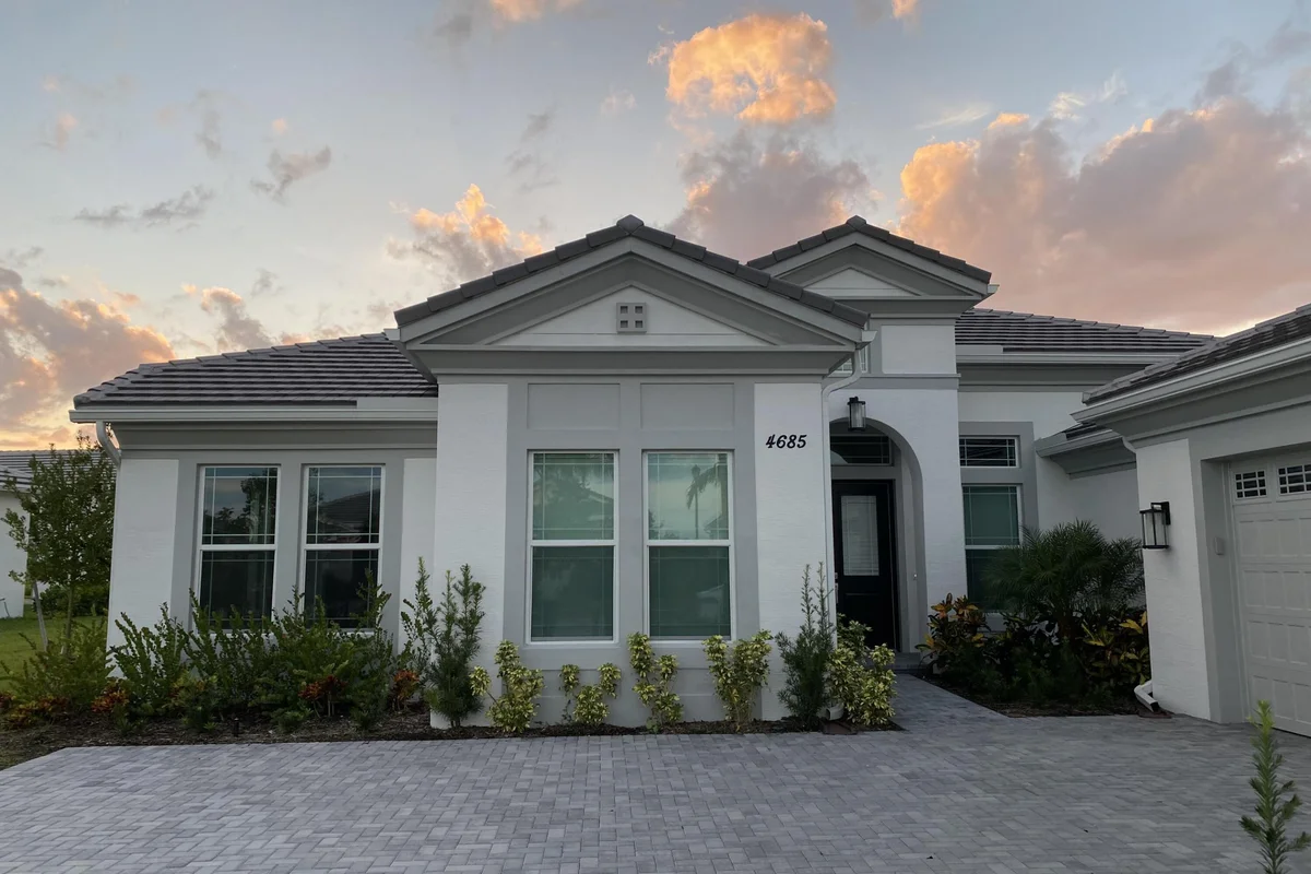 4685 Estates Cir, Loxahatchee: photo 1 of 40