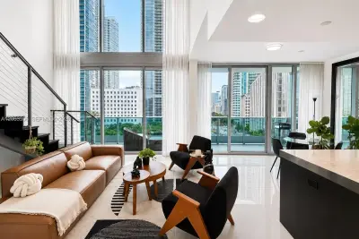 200 Biscayne Boulevard Way #503, Miami: photo 1 of 39