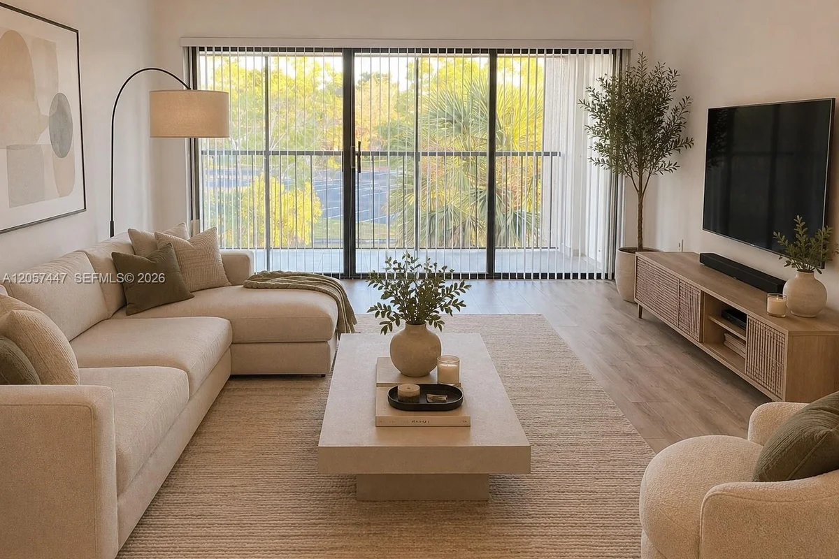 240 Lakeview Dr #303, Weston: photo 1 of 11