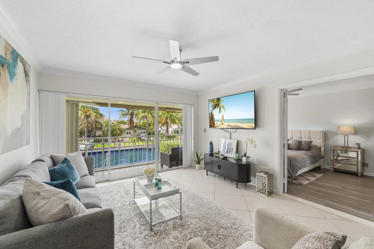 68 Yacht Club Dr #20, North Palm Beach: photo 1 of 37