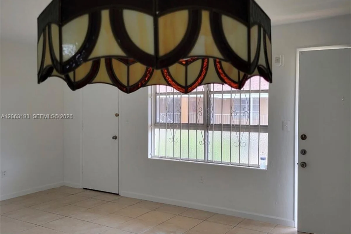 3881 W Flagler St #305, Miami: photo 1 of 11