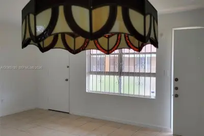 3881 W Flagler St #305, Miami: photo 1 of 11