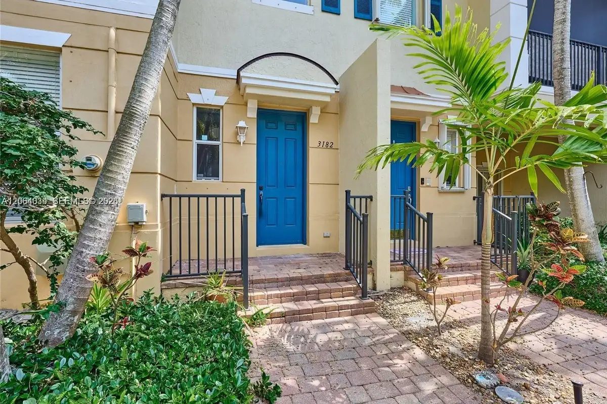 3182 N Greenleaf Cir, Boynton Beach: photo 1 of 29
