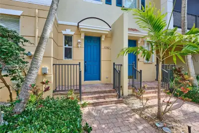 3182 N Greenleaf Cir, Boynton Beach: photo 1 of 29