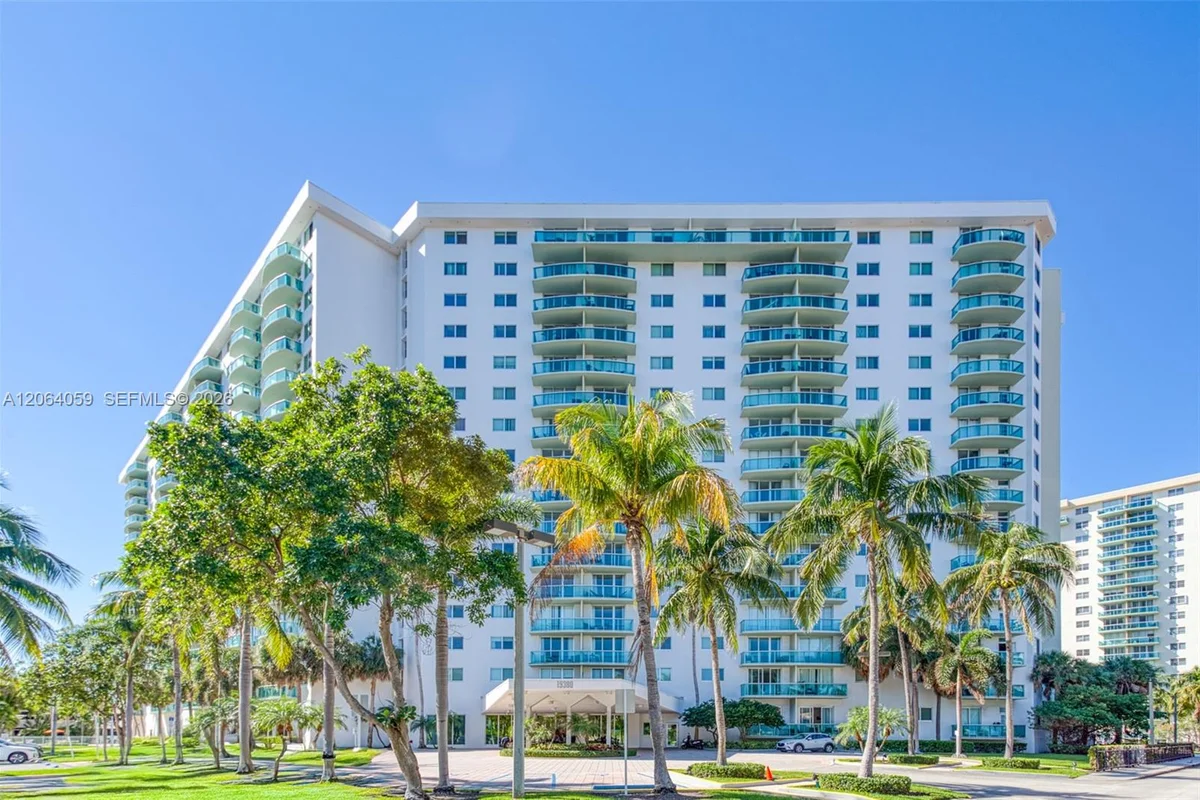 19380 Collins Ave #406, Sunny Isles Beach: photo 1 of 21