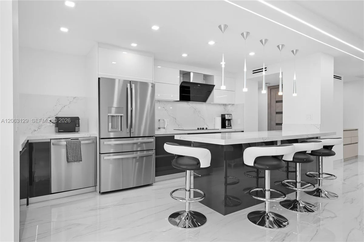 250 174th St #1803, Sunny Isles Beach: photo 1 of 21