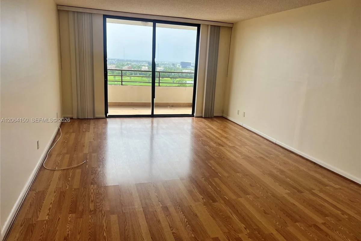 600 Three Islands Blvd #1609, Hallandale Beach: photo 1 of 29