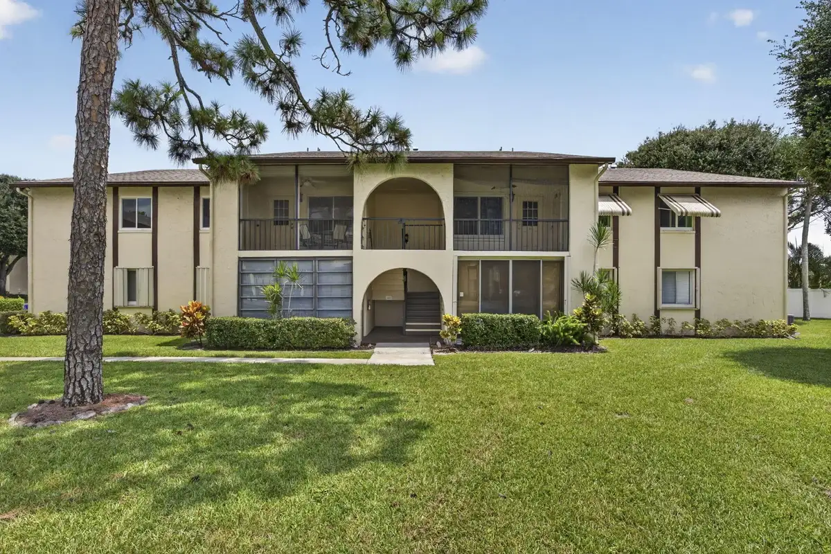 3625 La Aires Ct #C-1, Greenacres: photo 1 of 39
