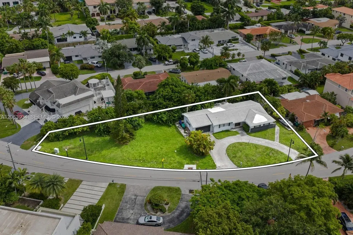 301 186th St, Sunny Isles Beach: photo 1 of 30