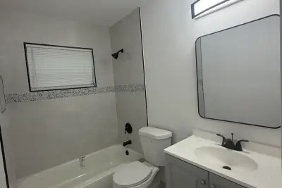 821 SW 62nd Ave, North Lauderdale: photo 1 of 14