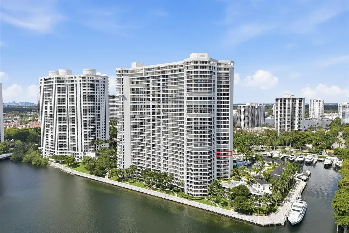 7000 W Island Blvd #907, Aventura: photo 1 of 57