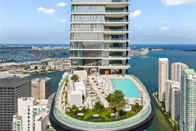 300 Biscayne Boulevard Way #1106E, Miami: photo 1 of 38