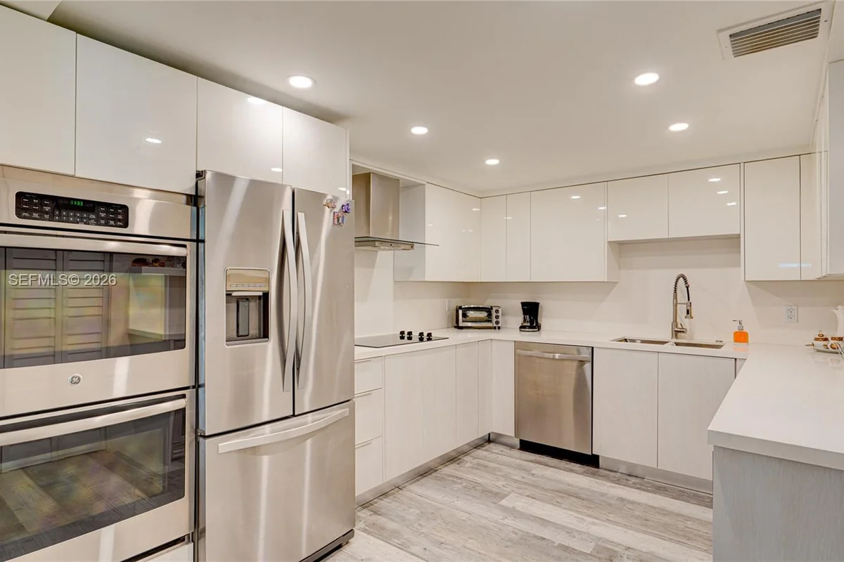 16325 Golf Club Rd #101, Weston: photo 1 of 51