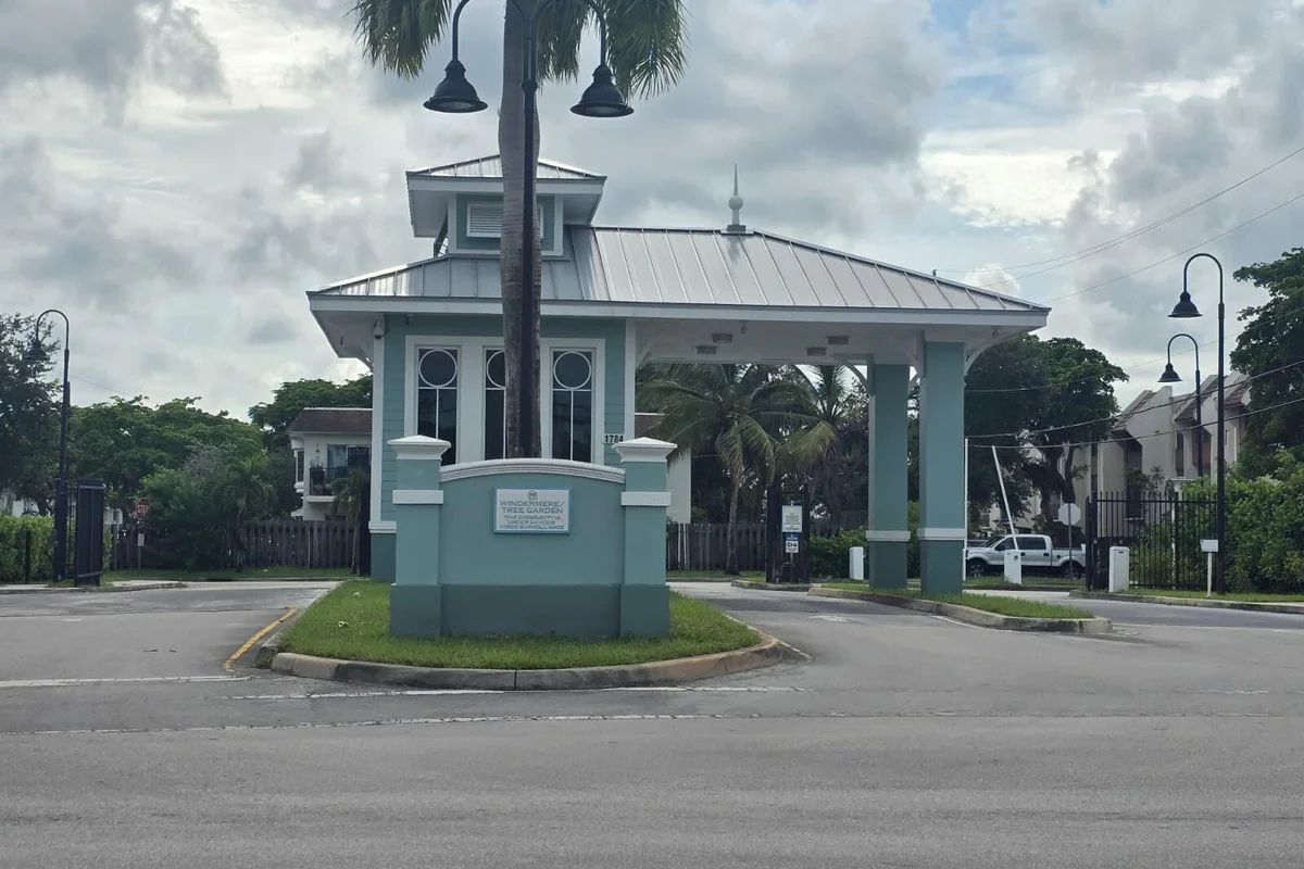 5217 NW 18th St #3D, Lauderhill: photo 1 of 24
