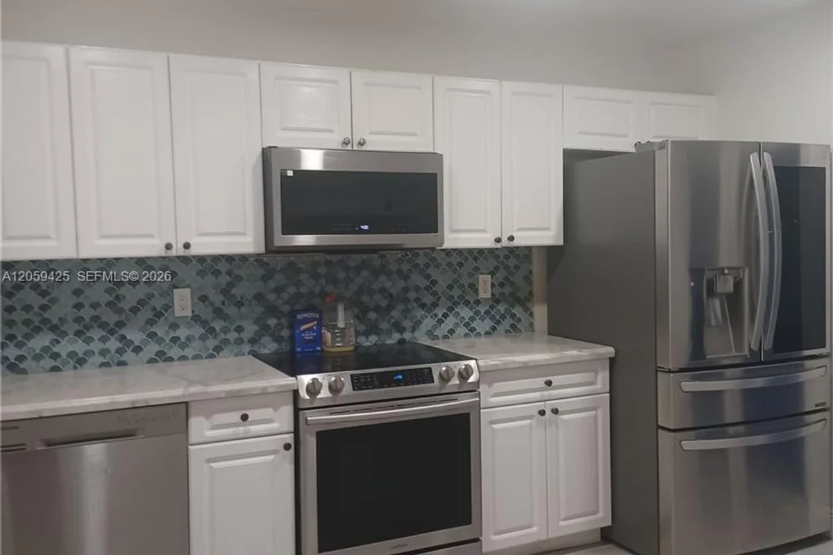 12844 SW 256th Ter, Homestead: photo 1 of 11