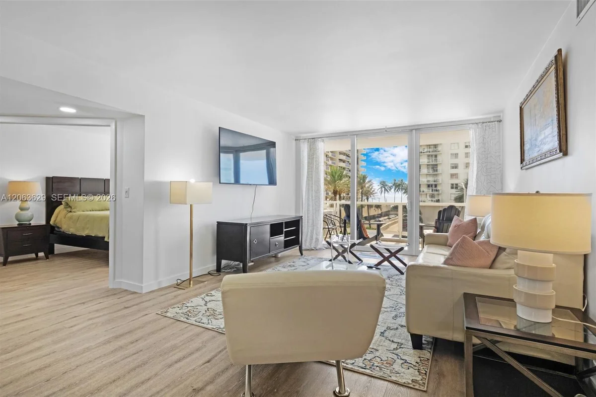 5700 Collins Ave #4C, Miami Beach: photo 1 of 57