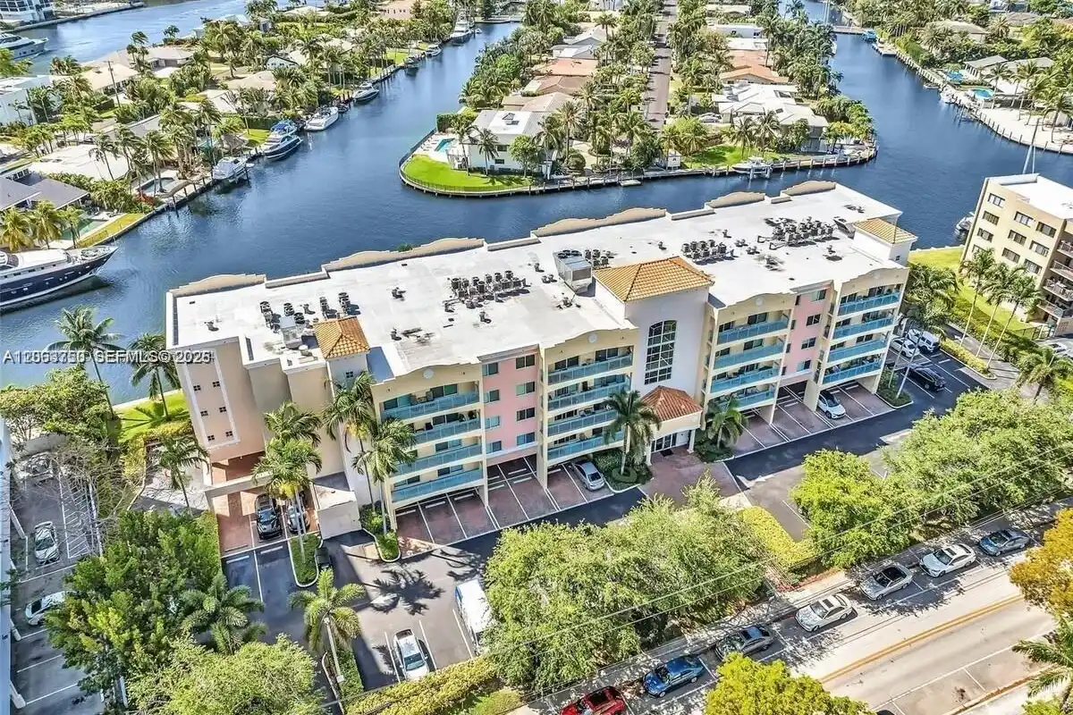 201 Golden Isles Dr #409, Hallandale Beach: photo 1 of 26