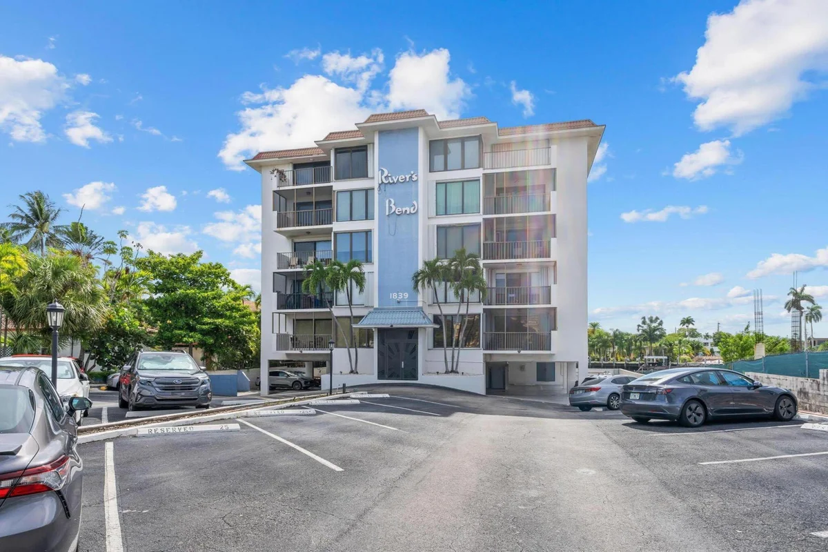 1839 Middle River Dr #501, Fort Lauderdale: photo 1 of 34