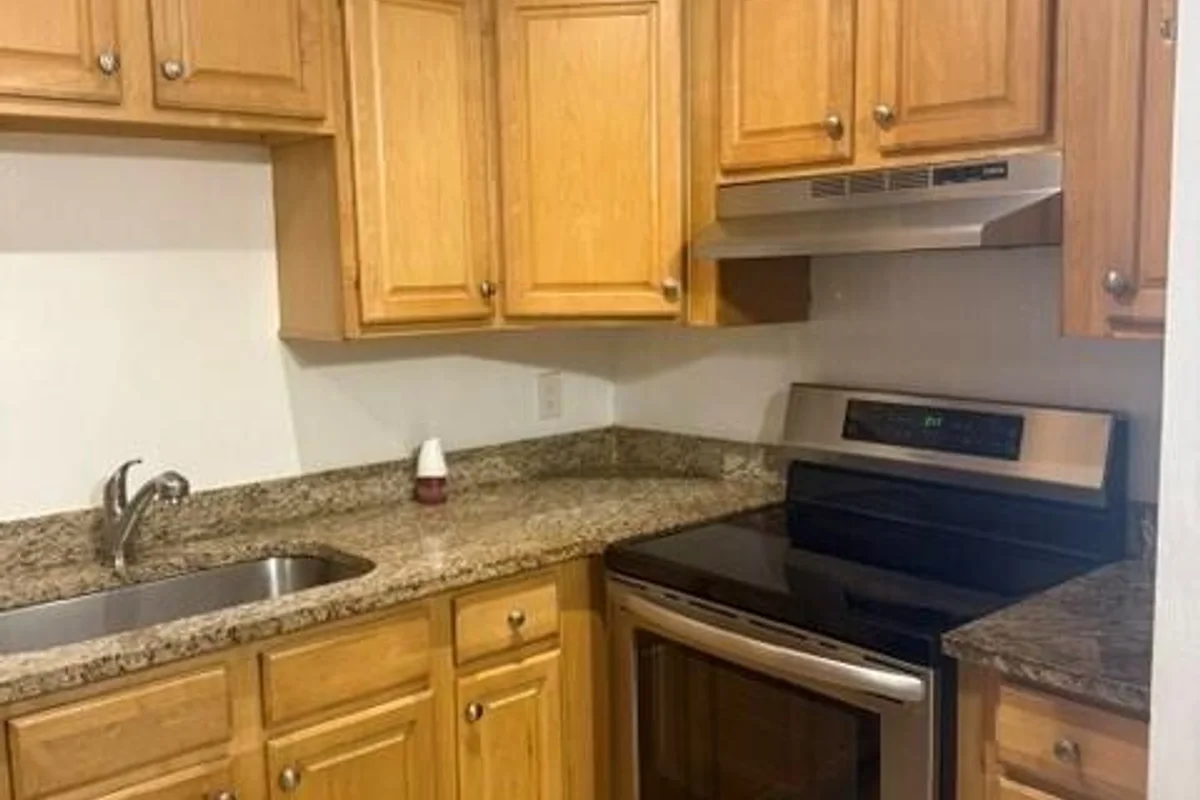 3288 NW 104th Ave, Coral Springs: photo 1 of 17