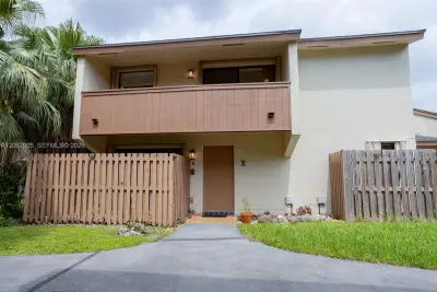 11353 SW 109th Rd #55-X, Miami: photo 1 of 26