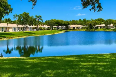 8967 Belle Aire Dr, Boca Raton: photo 1 of 38
