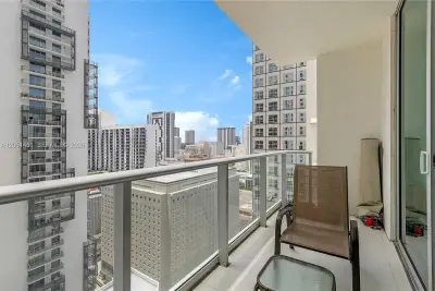 300 S Biscayne Blvd #T-2309, Miami: photo 1 of 12