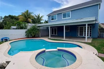 12927 SW 251st St, Homestead: photo 1 of 34
