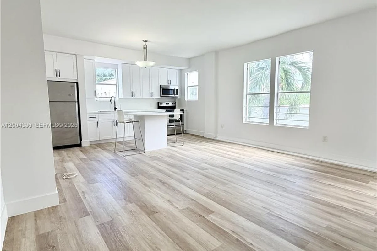 737 Jefferson Ave #204, Miami Beach: photo 1 of 18
