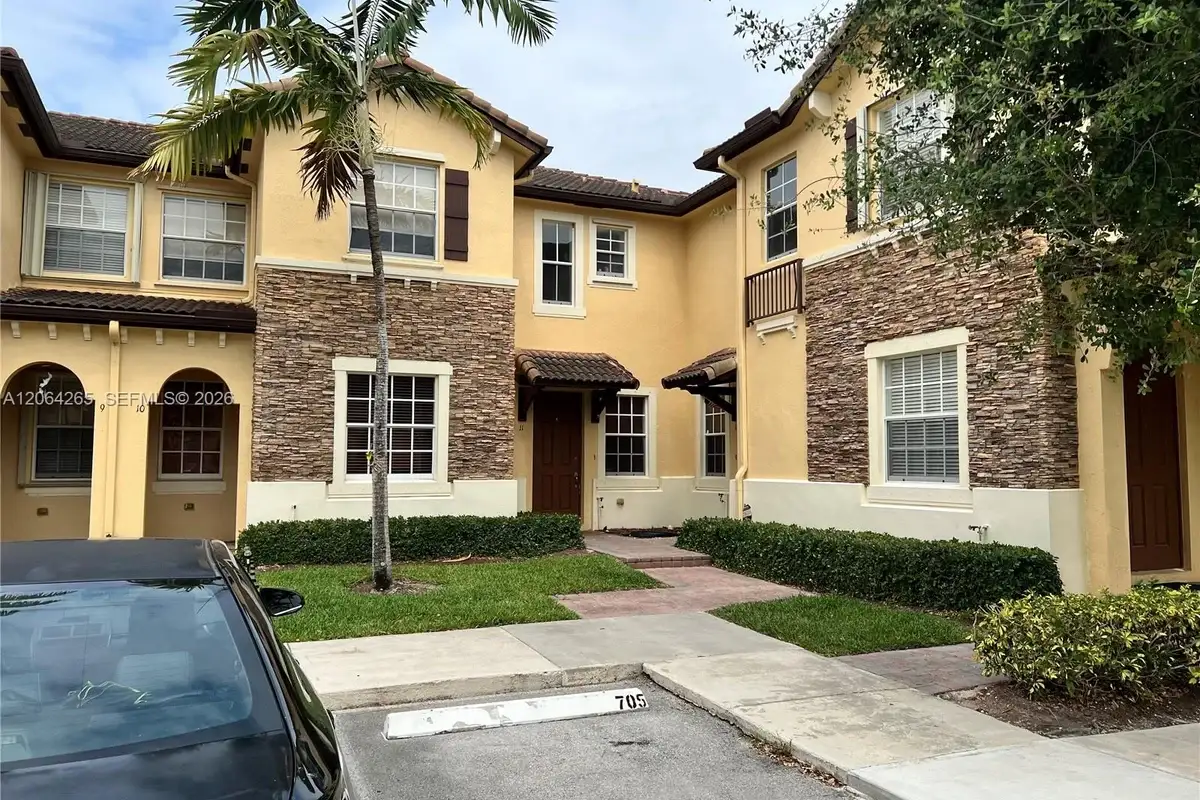 9217 SW 227th St #12, Cutler Bay: photo 1 of 42