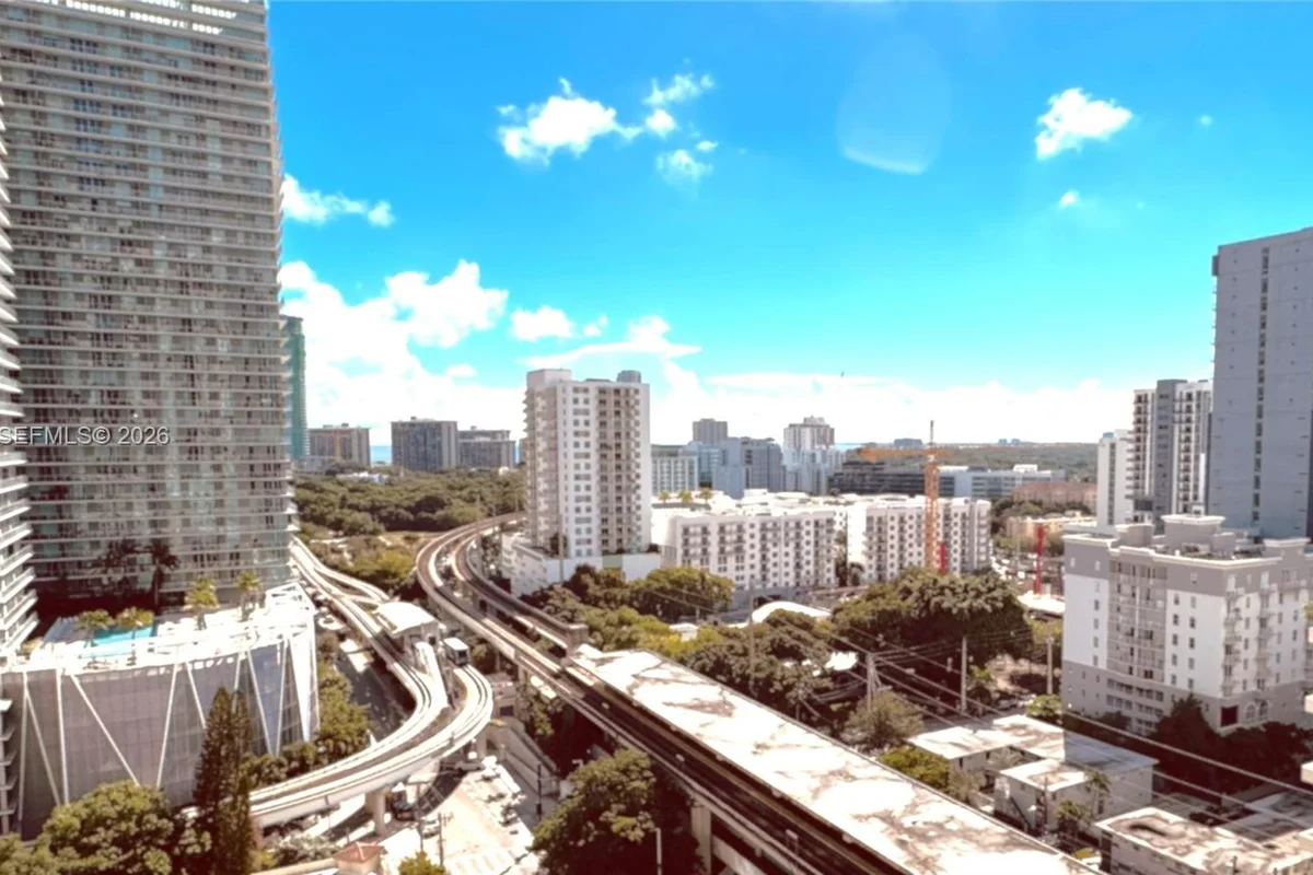 999 SW 1st Ave #1604, Miami: photo 1 of 37