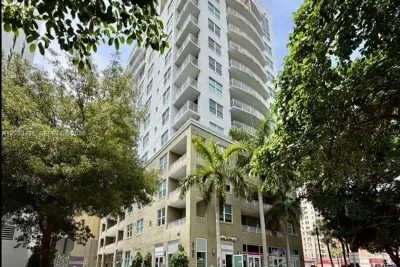 3180 SW 22nd Ter #601, Miami: photo 1 of 20