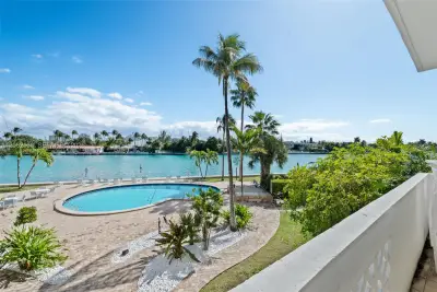 9101 E Bay Harbor Dr #204, Bay Harbor Islands: photo 1 of 22