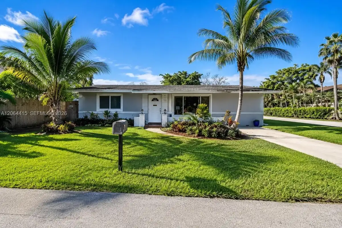 3730 SW 47th Ct, Dania Beach: photo 1 of 25